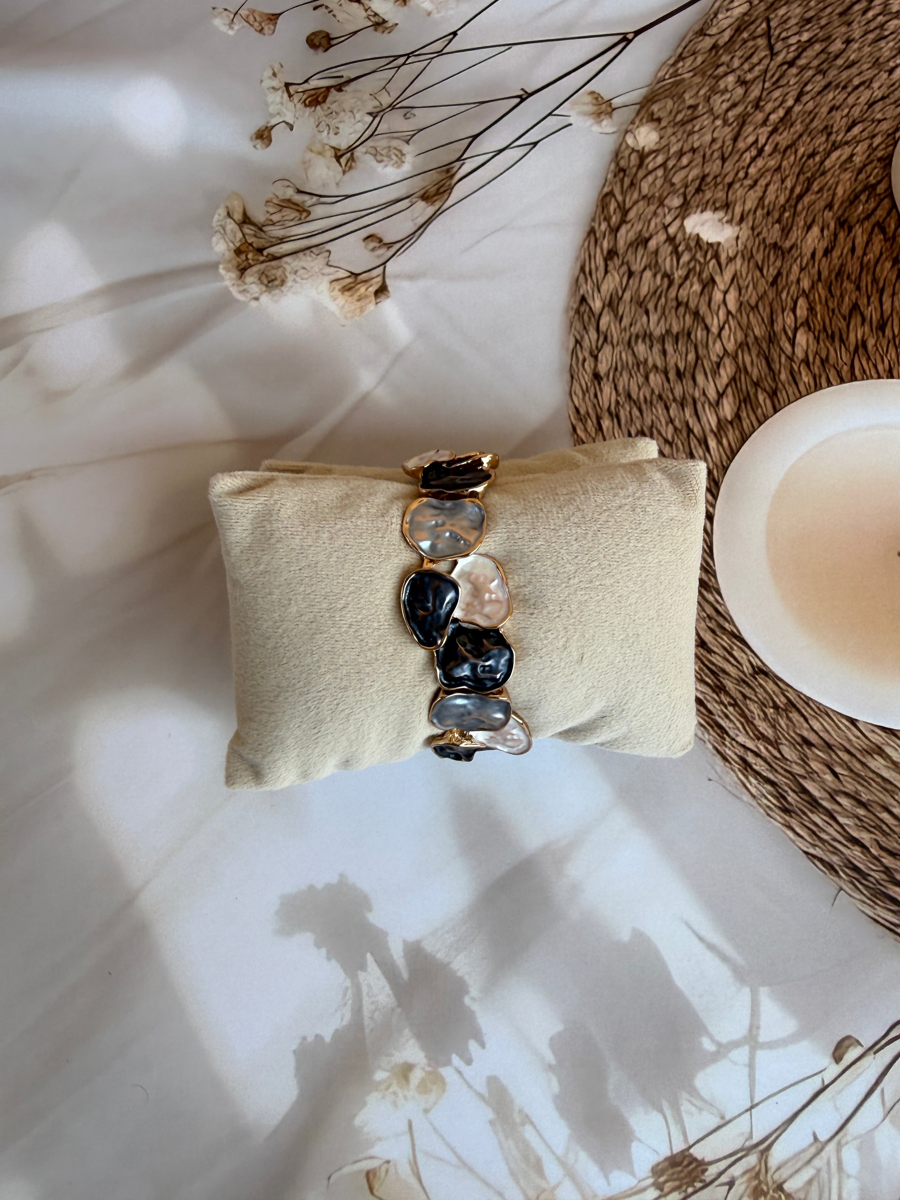 Fiber Elastic Bracelets with Enamel Paint – One Size Fits All