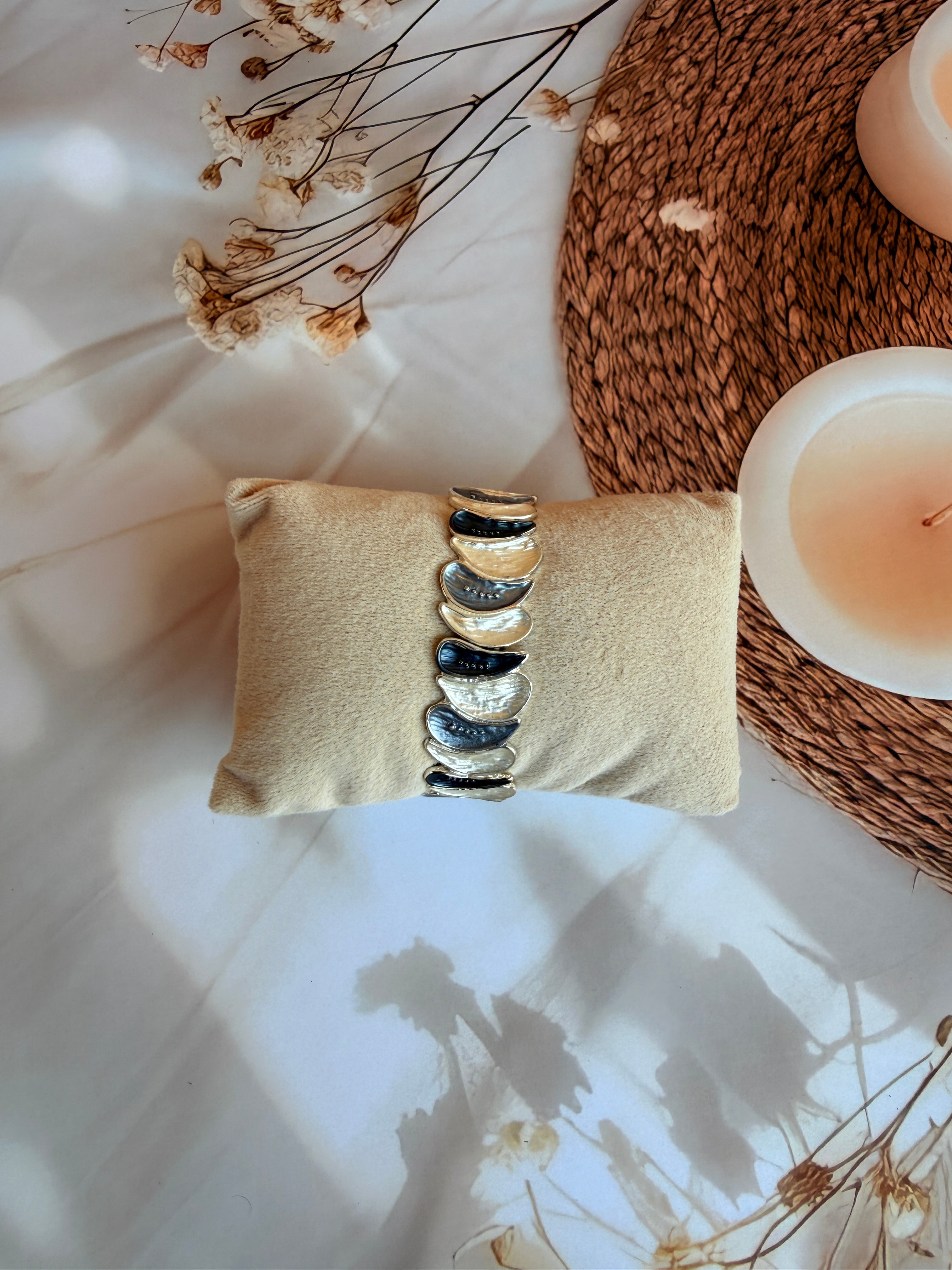 Fiber Elastic Bracelets with Enamel Paint – One Size Fits All